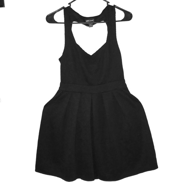black dress back cut out